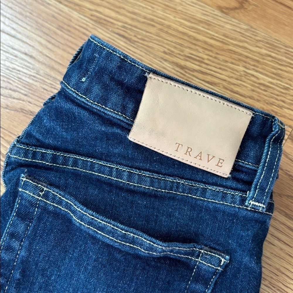 TRAVE Collette Kick Flare Jeans in No Excuses Wash Size 26 - Picture 2 of 10